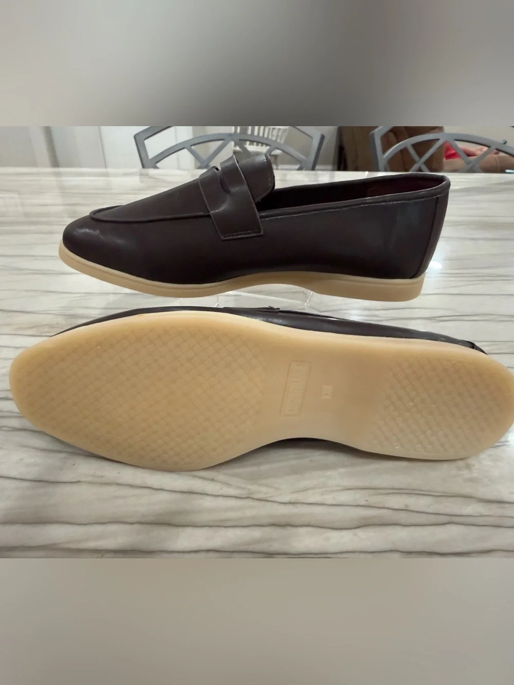 CUSHIONAIRE Jetset Brown Penny Loafers Memory Foam Gum Sole Women’s 10W